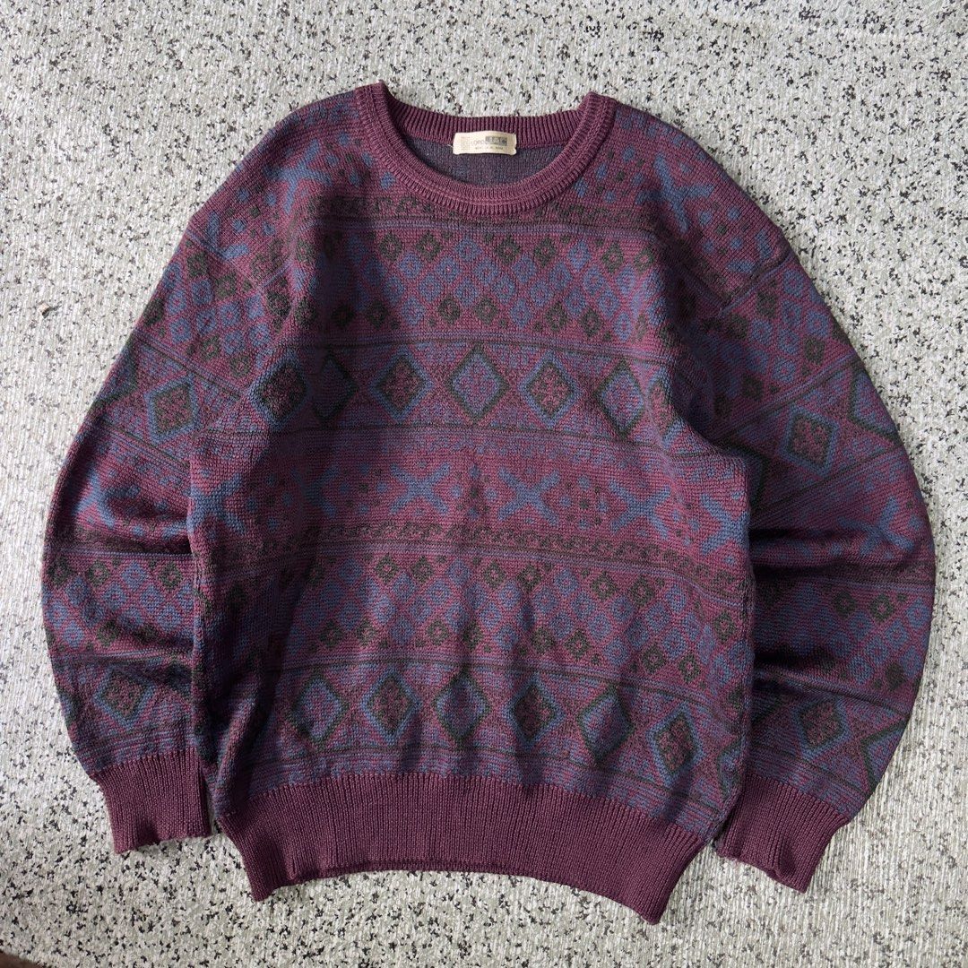 knited sweater (Category: Coats, Jackets and Outerwear) located in Baguio. Submitted by secondoption.ph (Listing ID 1470563042, Image 1). Description: Fitting medium-large Length 26 Width 22.5.