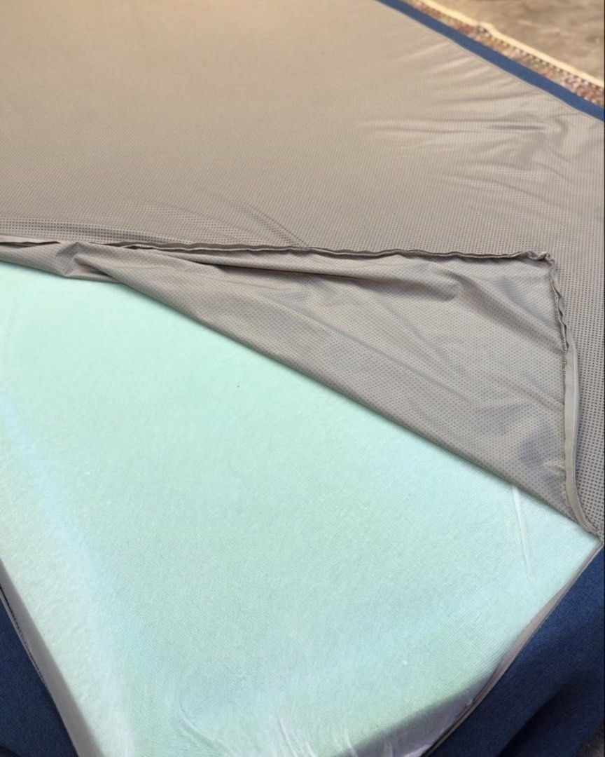 Koala Plus Mattress - Semi Double (Category: Bed Frames & Mattresses) located in Manila. Submitted by cabbb939 (Listing ID 1470712307, Image 3). Description: - Double-sized Koala Plus Mattress - White top with a blue border - Multi-layered foam construction - Features the Koala tag - Grey back - Designed for advanced support - Cooling technology.