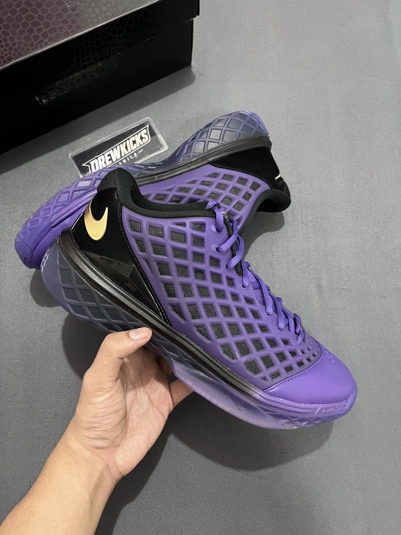 Kobe 3 “FC Barcelona” (Category: Sneakers) located in Caloocan City. Submitted by drewkicksmnl (Listing ID 1470611516, Image 2). Description: F sale | trade Kobe 3 “FC Barcelona” - Size 10 - Used 3x / Complete ₱8,300 Only! (10,495srp) 📍North Caloocan Area IG/Tiktok : @drew.kicksmnl.
