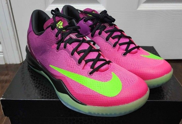 kobe 8 mambacurial (Category: Sneakers) located in Aroroy. Submitted by gabrielle.otc (Listing ID 1470619848, Image 1). Description: .