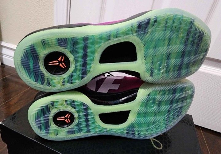 kobe 8 mambacurial (Category: Sneakers) located in Aroroy. Submitted by gabrielle.otc (Listing ID 1470619848, Image 2). Description: .