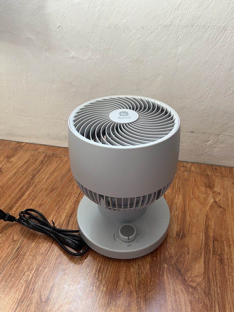 Kolin Air Circulator Fan 7” (Category: Air Conditioning and Heating) located in Makati City. Submitted by lilmissgirl (Listing ID 1470742431, Image 2). Description: - Brand/Model: Kolin Air Circulator KCF-07TMGAC - Color: Sleek Grey - Features: Compact design, left & right swing function, 3 speed settings - Performance: Quiet operation, tested and 100% working - Inclusions: Original box, user manual, and plug included - Condition: Excellent, read
