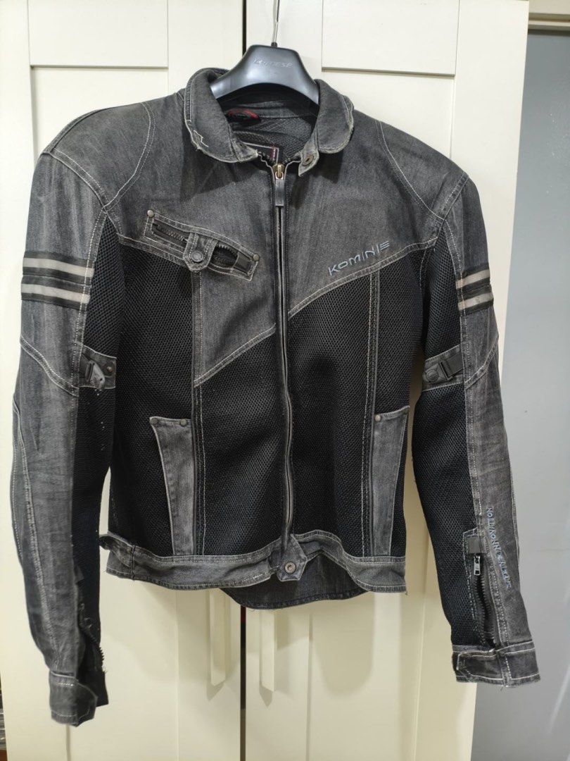Komine Denim Mesh Motorcycle Riding Jacket (Category: Coats, Jackets and Outerwear) located in Makati City. Submitted by cee_store (Listing ID 1470600526, Image 1). Description: Brand new price is Php3199 SELLING: ₱2200 Hindi masyado na-gamit. Wala pang once in 2 months. Rider is 5’10, 80kg for reference. Hindi pristine but presentable. inserted po sa jacket: 2pcs chest pads 2pcs elbow pads 2pcs shoulder pads 1pc back pad Size: EU 2XL JP 3XL.