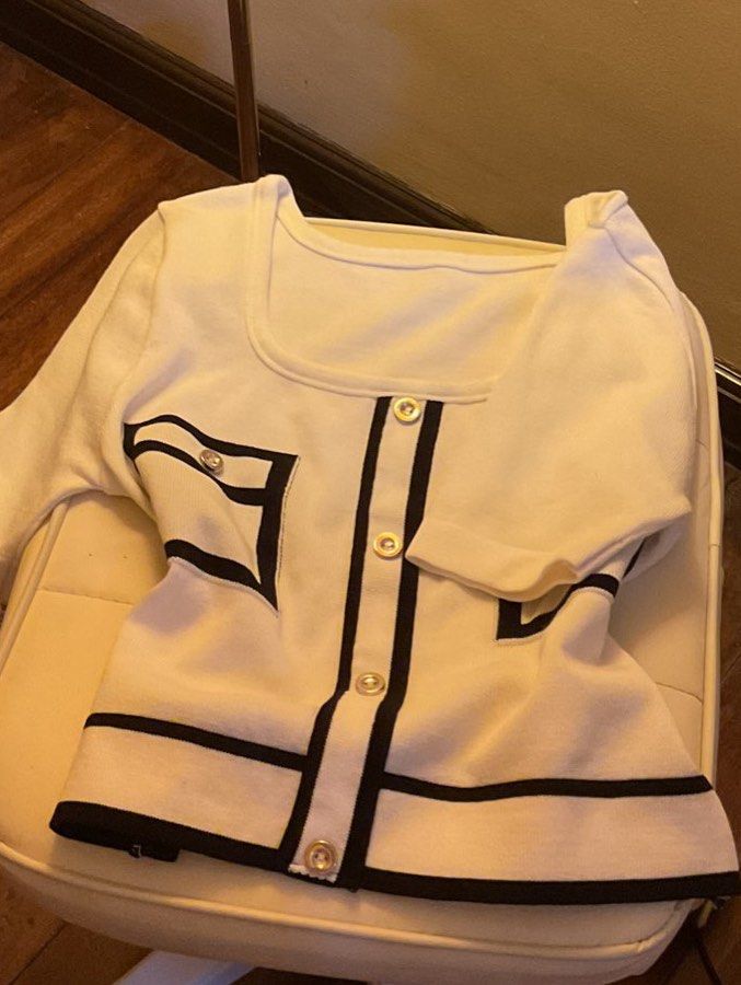 Korean Style Square Neck Top (Category: Blouses) located in Manila. Submitted by charmspots (Listing ID 1470696601, Image 2). Description: .
