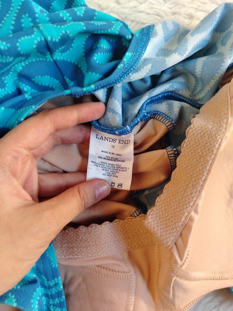 (L) Land's End (Category: Bikinis & Swimsuits) located in Paranaque City. Submitted by closetbykimkirsten (Listing ID 1470630366, Image 3). Description: 🎀Like New🎀 ✨Brand: LAND'S END ⚡Built in pad -Tummy Control 🪷Size: Large 💸Price: P249 (Non Negotiable) ♦️All Items are PRELOVED in good condition. ♦️Please do manage your expectations. ♦️WASH before USE ♦️BUY at your own RISK 🔥NO RETURN NO EXCHANGE POLICY🔥 ⛔BOGUS BUYER/JOY RESERVER will be p
