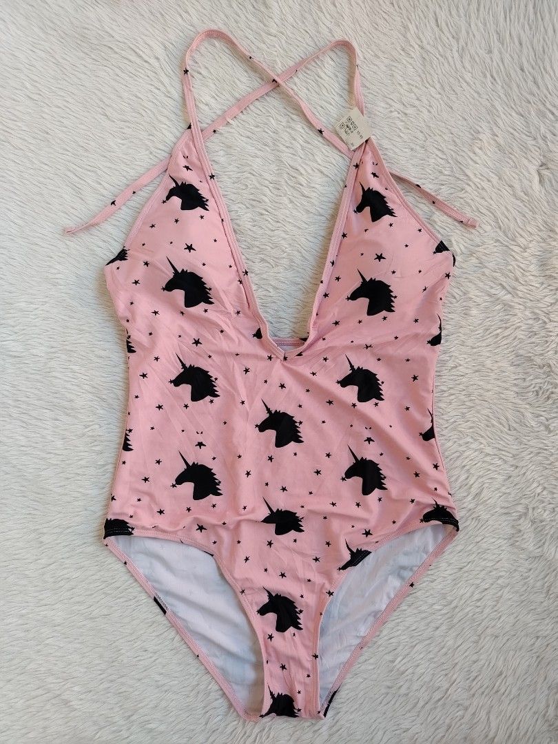 (L) One Piece Swimsuit (Category: Bikinis & Swimsuits) located in Paranaque City. Submitted by closetbykimkirsten (Listing ID 1470618041, Image 1). Description: 🎀Like New🎀 ✨Brand: Cut Tag ⚡Padded 🪷Size: Large 💸Price: P199 (Non Negotiable) ♦️All Items are PRELOVED in good condition. ♦️Please do manage your expectations. ♦️WASH before USE ♦️BUY at your own RISK 🔥NO RETURN NO EXCHANGE POLICY🔥 ⛔BOGUS BUYER/JOY RESERVER will be posted in every g