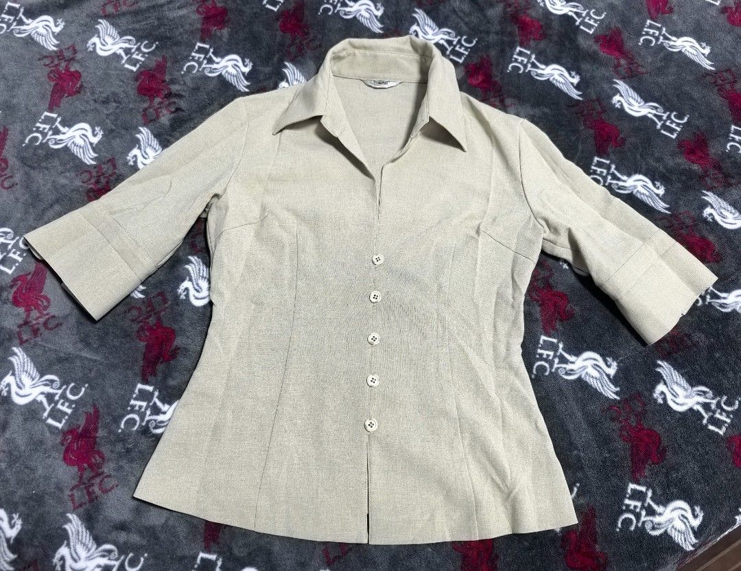 Ladies Top Small (Category: Others Tops) located in Naga. Submitted by princessta62477 (Listing ID 1470606962, Image 1). Description: .