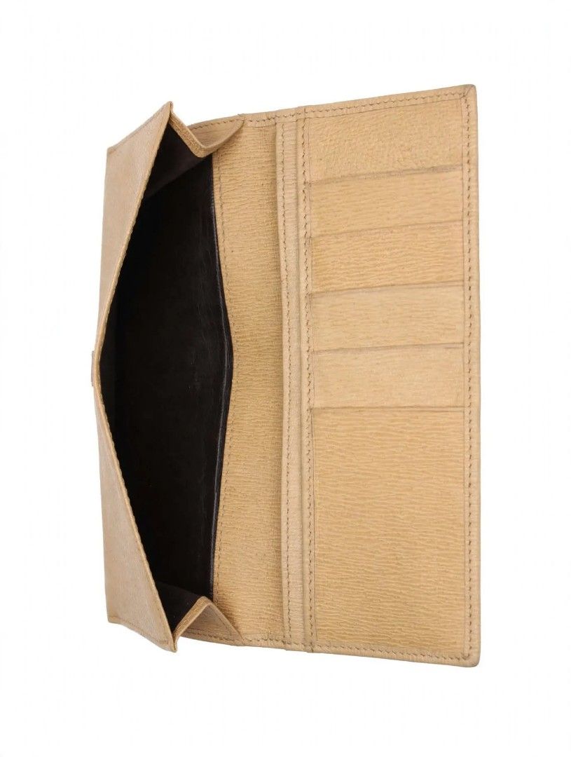 LANCEL WALLET LEATHER (Category: Wallets & Card Holders) located in Bulacan. Submitted by assorted.items (Listing ID 1470667175, Image 3). Description: LANCEL LONGWALLET LEATHER.
