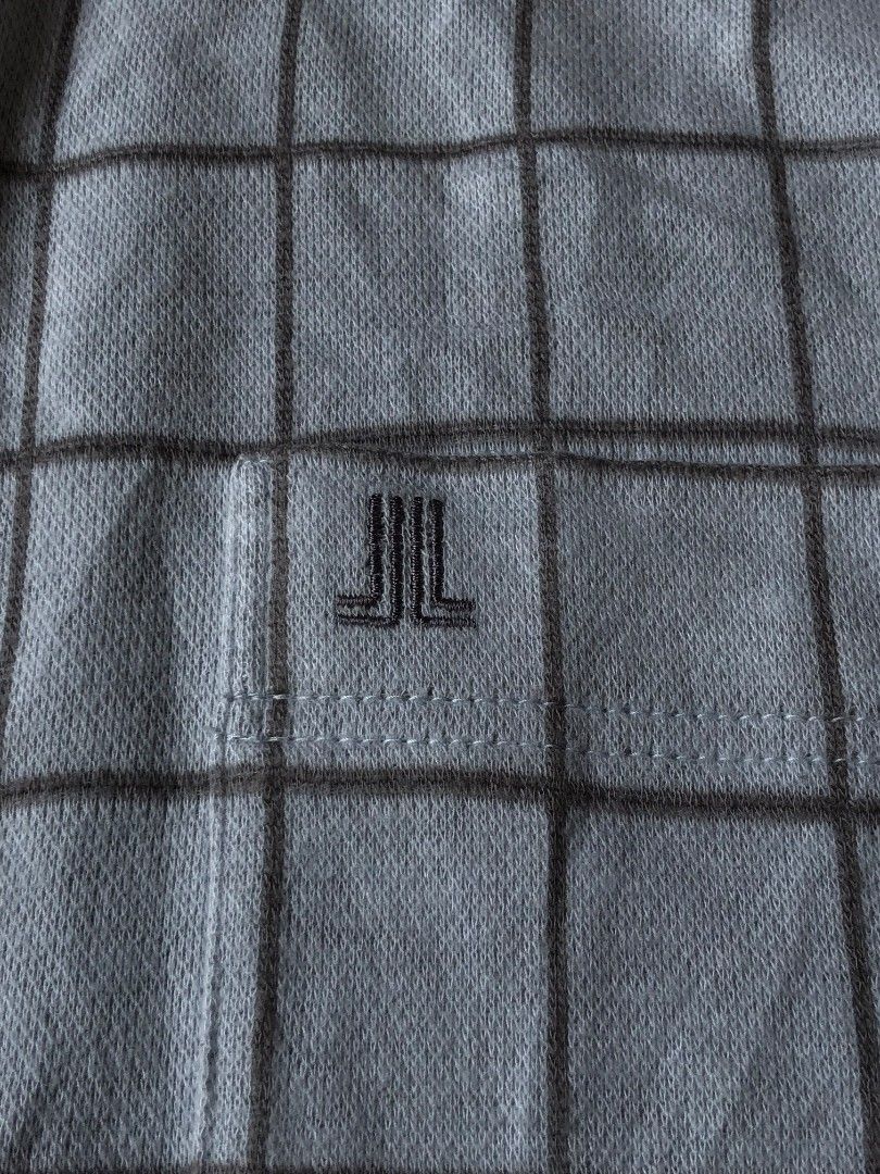 LANVIN LONGSLEEVE POLO SHIRT (Category: Tshirts & Polo Shirts ) located in Baybay. Submitted by dathrifted (Listing ID 1470634863, Image 2). Description: LANVIN LONGSLEEVE POLO SHIRT SIZE 40 ON TAG Width- 21 Length- 28 EXCELLENT CONDITION PM if Interested📩📩📩.