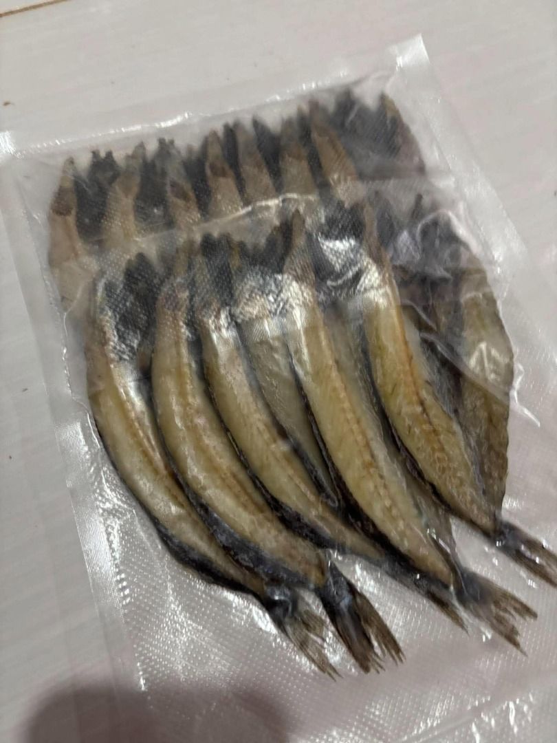Laygit Premium Dried Fish from Balatan Camarines Sur 250 grams per pack (Category: Local Eats) located in Baao. Submitted by apr1979 (Listing ID 1470679764, Image 3). Description: - Authentic Laygit directly from Balatan, Camarines Sur - Premium dried fish, vacuum-packed to lock in freshness - Hindi maalat at mas masarap kesa sa danggit - Edible from head to tail (kain mula ulo hanggang buntot) - Best served fried with garlic fried rice (sinangag