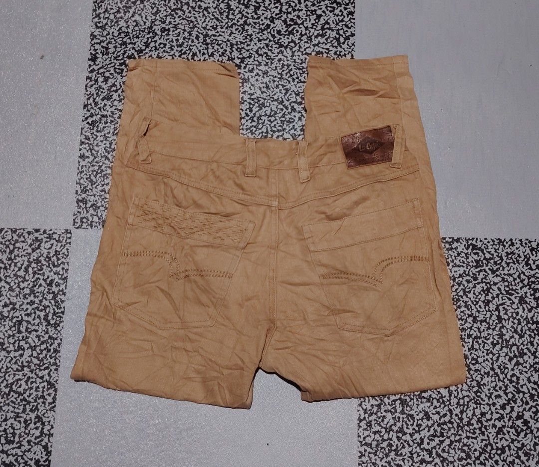 LEE COOPER PANTS🤎 (Category: Jeans) located in Bislig. Submitted by tuazons21 (Listing ID 1470688833, Image 2). Description: LEE COOPER PANTS🤎 DIMES : 30×33.5 CR : 9.8/10 NEED WASH ONLY🫧 EXCELLENT CONDITION DETAILS POSTED📌 799💸 ADD SF✈️ UNLI VOUCH📌 DM TO PURCHASE👛💸.