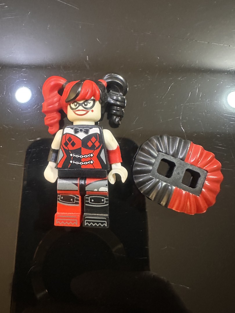 LEGO DC Batman Harley Quinn Minifigure with Neck Ruff, Toys ...