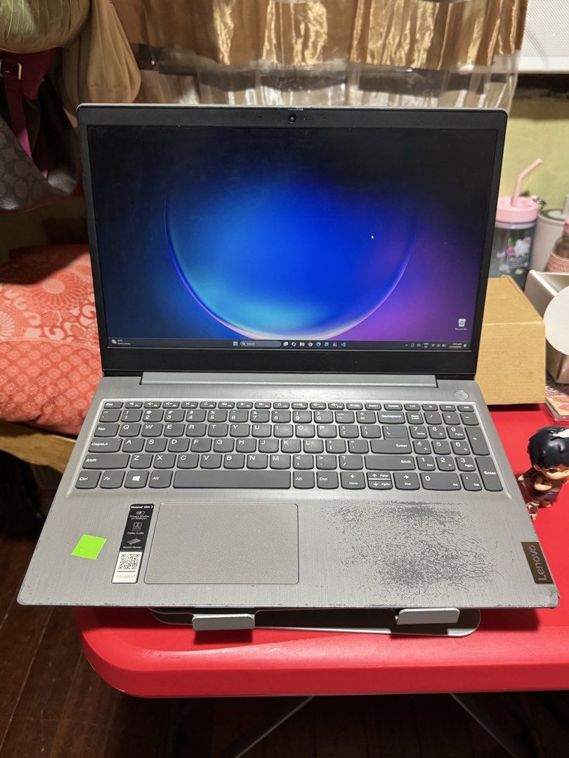 Lenovo IdeaPad Slim 3 Grey Laptop (Category: Laptops & Notebooks) located in Manila. Submitted by hikaru_kiryuu (Listing ID 1470654158, Image 2). Description: OS: Windows 11 Processor: Intel(R) Core(TM) i5-1035G1 CPU Installed RAM: 12.0 GB DDR4 Graphics card: - NVIDIA GeForce MX330 - Intel(R) UHD Graphics Storage: 512 GB nvme SSD.