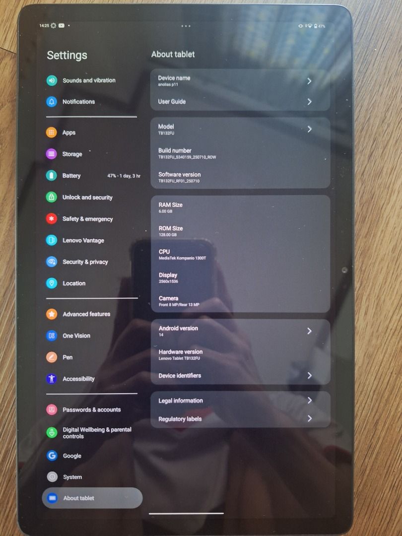 Lenovo Tab P11 Pro Gen 2 (Category: Android) located in Santa Rosa. Submitted by frannraf (Listing ID 1470612669, Image 2). Description: - Brand/Model: Lenovo Tab P11 Pro Gen 2 (TB132FU) - Storage/Memory: 6GB RAM / 128GB ROM - Processor & OS: MediaTek Kompanio 1300T, running Android 14 - Display: 2560x1536 OLED screen - Included Accessories: Lenovo Precision Pen 3 and magnetic folio case price nego sa sure buyer Device specs: https://www.gsmarena