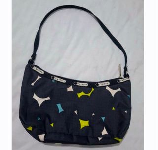 (Category: ) located in . Submitted by welcome2myprelovedshop (Listing ID 1470639135, Image 1). Description: .
