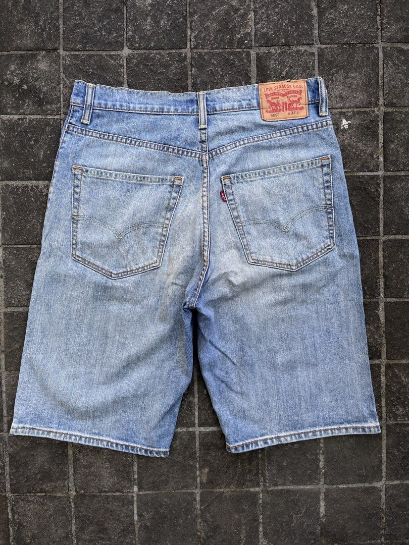 Levi Strausee & Co. Denim Short (Category: Shorts) located in San Mateo. Submitted by oldgear (Listing ID 1470559649, Image 1). Description: Levi Strausee & Co. Denim Short Size L Dimension Waist 33inch Length 23.5inch Leg opening 10.5inch Good Condition No issue 9/10 Dm for more details Gcash payment Payment first Via J&T/Lalamove delivery .