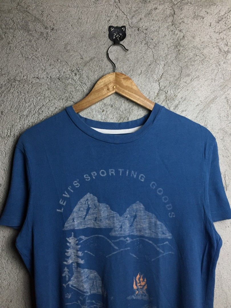 Levi's (Category: Activewear) located in Baybay. Submitted by offrackproject (Listing ID 1470695641, Image 3). Description: FREE SHIPPING.