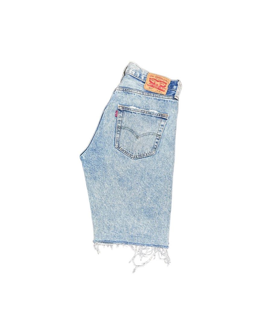 Levi’s 501 Cutoff Denim Jorts (Category: Shorts) located in Guiguinto. Submitted by bottomsup_lootfinds (Listing ID 1470586734, Image 3). Description: Levi’s 501 Cutoff Denim Jorts Size on tag: 33 waist 33 length 21 hem/leg hole 10 sign of usage.