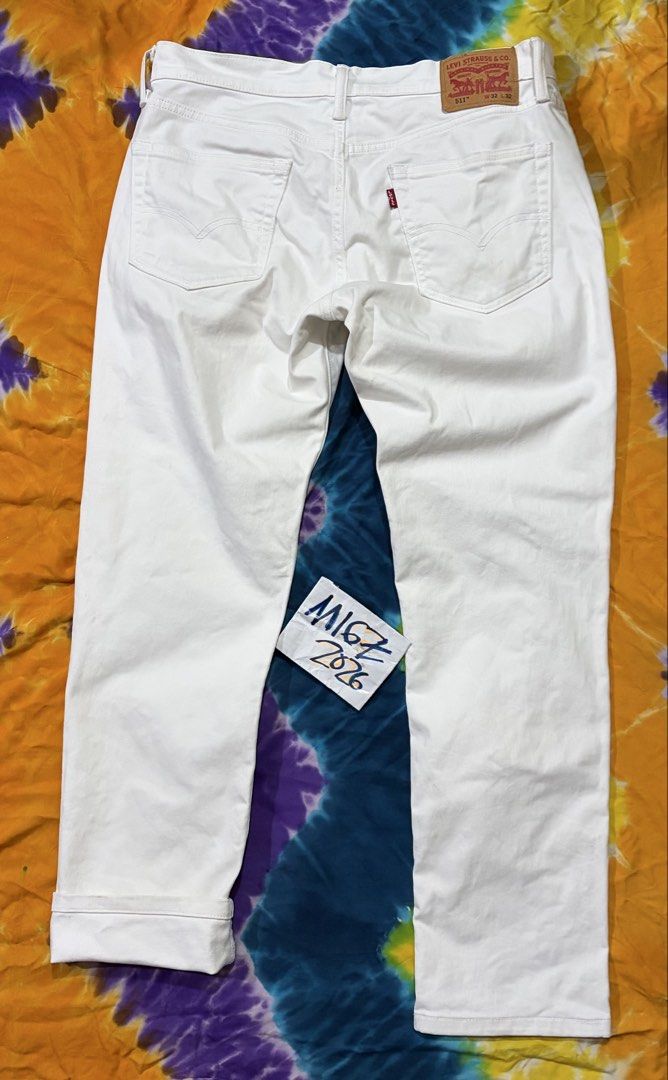 Levi’s 511 White Denim Pants (Category: Jeans) located in Davao. Submitted by juanmigzdvo (Listing ID 1470654029, Image 3). Description: Levi’s 511 White Denim Pants (Mens) Excellent ✅ *Altered Length* size: 32 W x 32 L (patch tags) Tape Measurement: Waistline: 32-34 W Outseam: 39 L Inseam: 29.5 L Hem: 6.5-7 inch width Php 1,000.00 PM for more Inquiry 😁….
