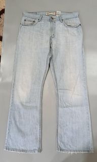 (Category: ) located in . Submitted by aydenthriftwear (Listing ID 1470631087, Image 1). Description: .