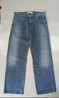 (Category: ) located in . Submitted by aydenthriftwear (Listing ID 1470604215, Image 1). Description: .