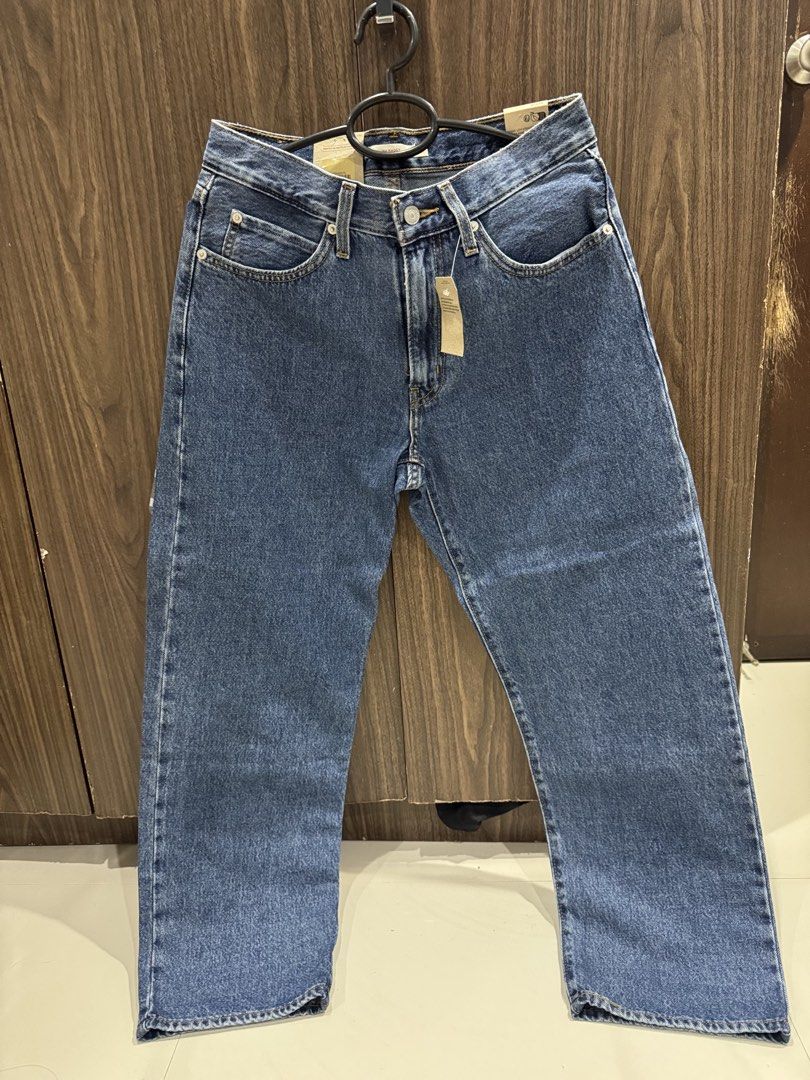 Levi’s 94 baggy jeans blue (Category: Jeans) located in Pasig City. Submitted by kodak.blue (Listing ID 1470692675, Image 1). Description: .