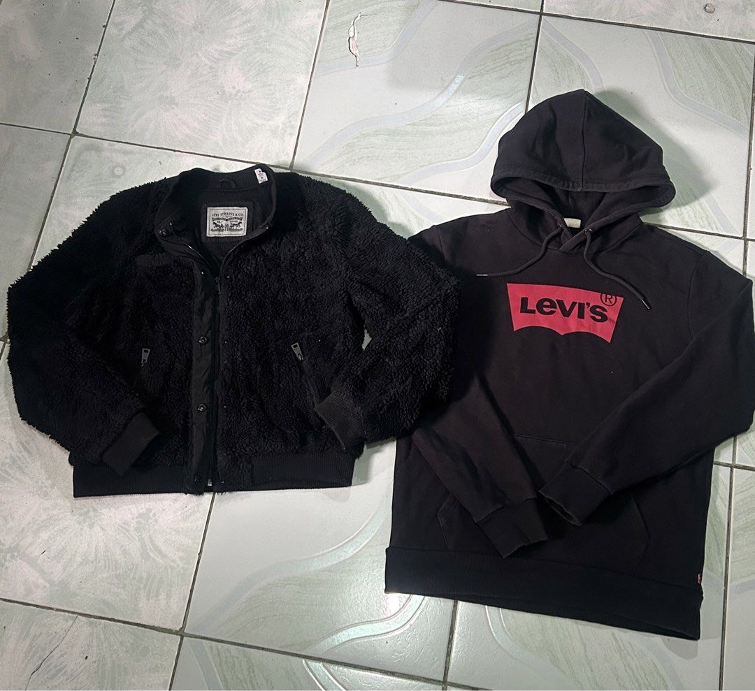 LEVIS FLEECE BLACK JACKET ONLY (Category: Others Tops) located in Dasmarinas. Submitted by dnnr3rdyyyyy (Listing ID 1470696464, Image 1). Description: Size Medium on tags 19 Width 23 Length Boxy type Jacket All goods Zippers Authentic\Legit .