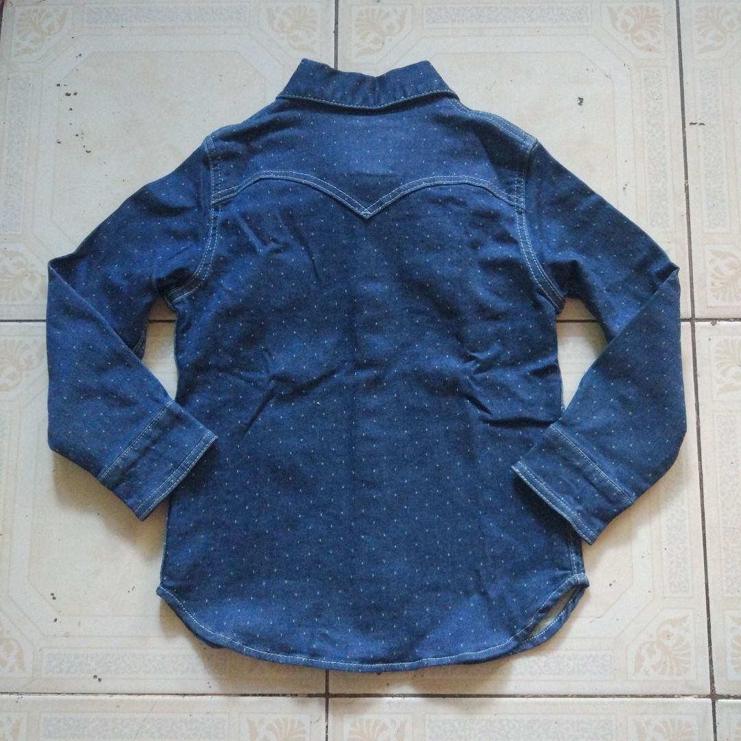 Levis Kids Western Longsleeve 6 (Category: Babies & Kids Fashion) located in Pasay City. Submitted by denimdude.ph (Listing ID 1470666283, Image 2). Description: .