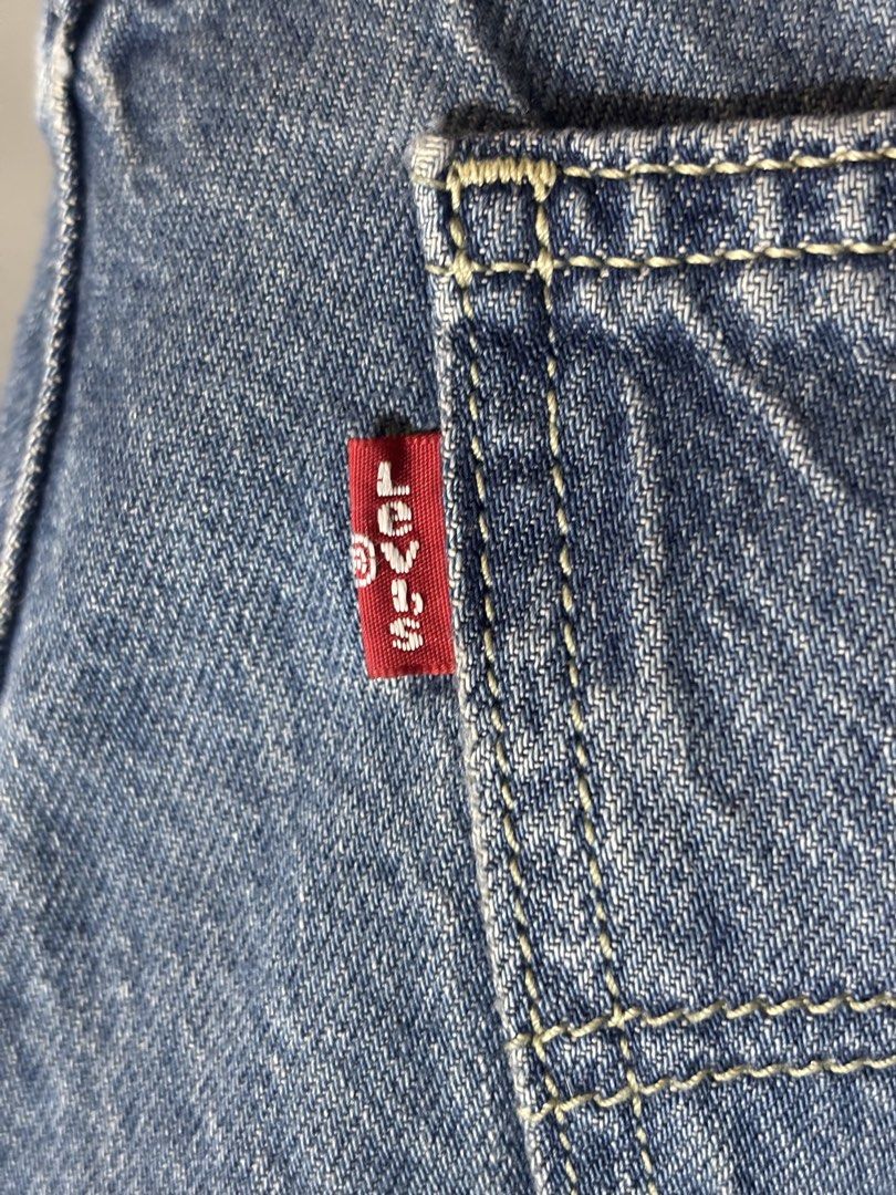 Levi’s Low Pro Straight Jeans (Category: Jeans) located in Caloocan City. Submitted by thlyn (Listing ID 1470676556, Image 2). Description: Levi’s Low Pro Straight Jeans Waist on tag 27 but fit to size 30 Length: 41inches.