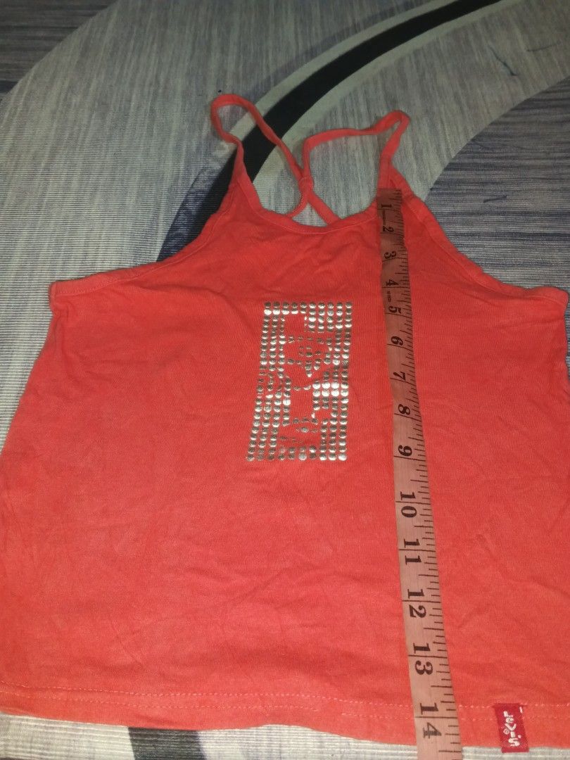 LEVIS TANK TOP vintage (Category: Others Tops) located in Manila. Submitted by icamalicdem29 (Listing ID 1470670065, Image 2). Description: .