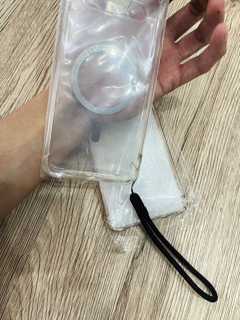 LG V60 clear silicone bumper case with magsafe (Category: Cases & Sleeves) located in Quezon City. Submitted by ccgem (Listing ID 1470638100, Image 2). Description: Buy 1 take 1 Clear silicone case for LG V60 1 with magsafe stickers already Bought as an extra case but never used Rfs: decluttering .