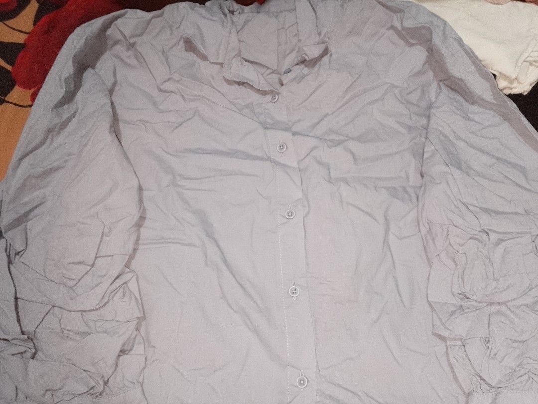 Light Blue Button-Down Long Sleeve Shirt (Category: Longsleeves) located in Manila. Submitted by sevianna (Listing ID 1470652139, Image 1). Description: - Color: Light blue small - medium preloved.