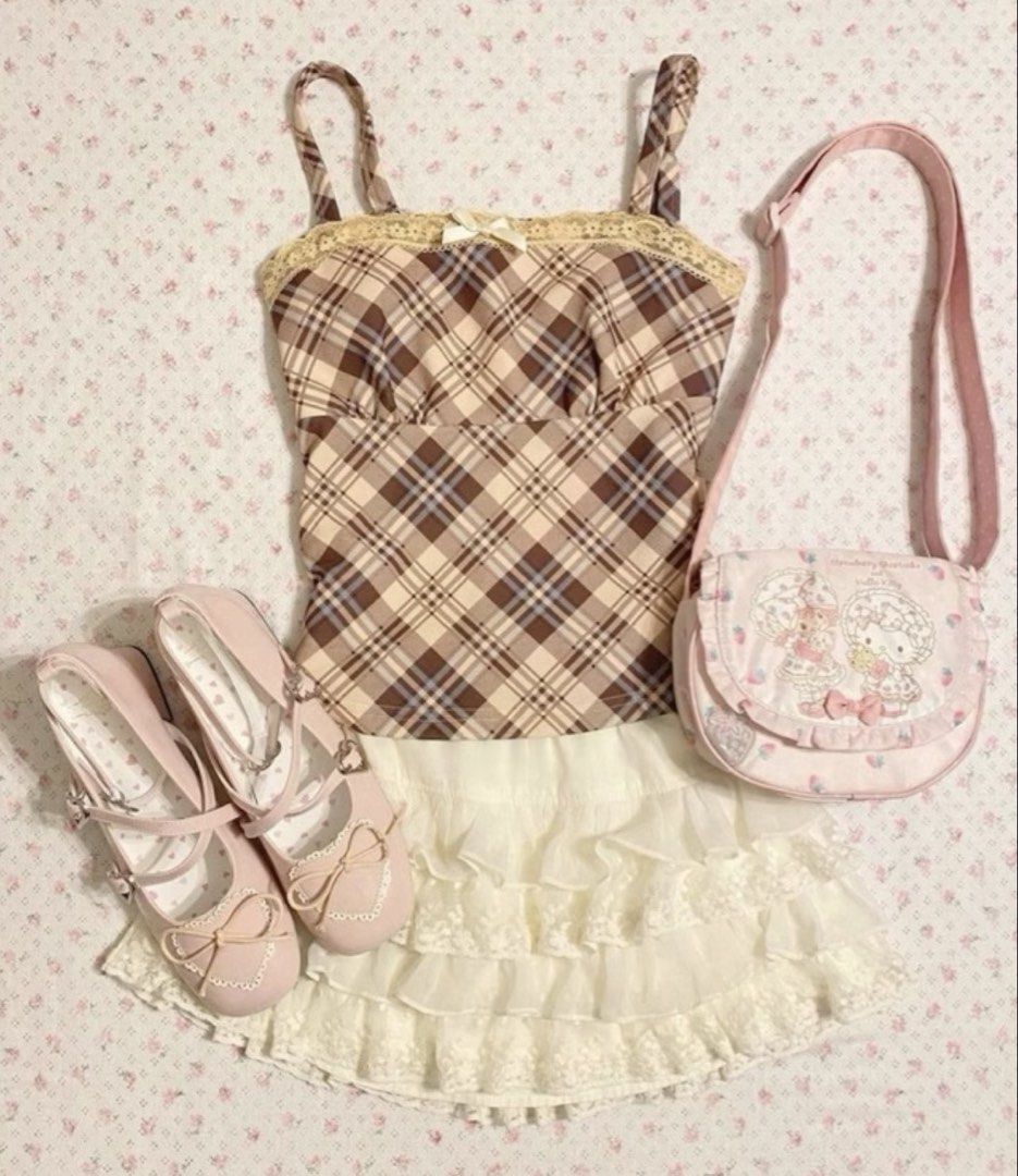 Light Choco Brown Plaid Pinterest Camisole Top (Category: Sleeveless) located in Manila. Submitted by _sl33pysheep (Listing ID 1470601123, Image 1). Description: M on tag, S-L no flaws used once :)) SURE BUYERS FOR DM ONLY.