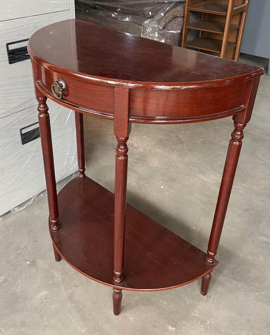 Light wood console/corner table no drawer design only (Category: Tables & Sets) located in Bulacan. Submitted by duncayow (Listing ID 1470558935, Image 2). Description: .
