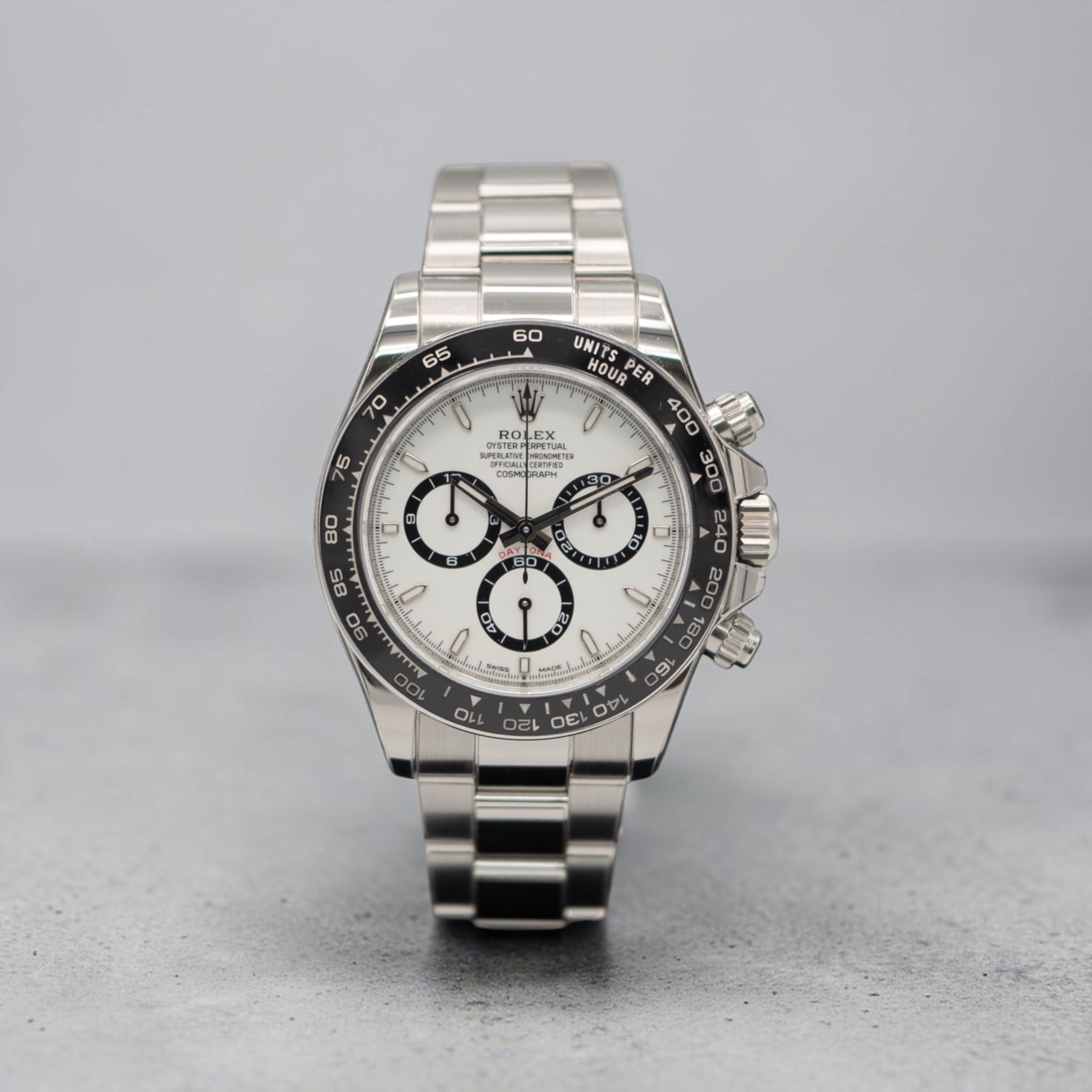 Like New DEC 2024 Rolex Daytona Steel Ceramic "White Panda" 126500LN (Category: Watches) located in Singapore. Submitted by kbluxury (Listing ID 1470588685, Image 1). Description: Like New Rolex Daytona Steel Ceramic "White Panda" Model: 126500LN Serial: Alphanumeric Series Bezel: Ceramic Dial: White Material: Steel Case diameter: 40 mm White Tag: Yes Box and Paper: Original Rolex Box And Warranty Certificate Available Originally purchased In DEC