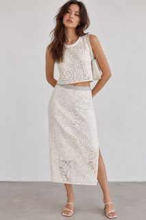 (Category: ) located in . Submitted by closet.cha (Listing ID 1470595111, Image 1). Description: .