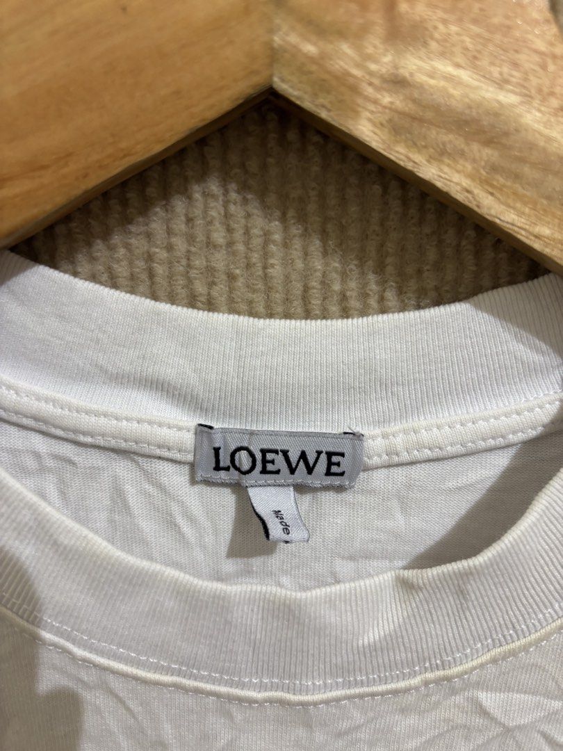 Loewe (Category: Tshirts & Polo Shirts ) located in San Fernando. Submitted by jyyyshytt (Listing ID 1470683985, Image 3). Description: Excellent condition No issue Color rate:9.5/10 Dimensions:W19 L25.