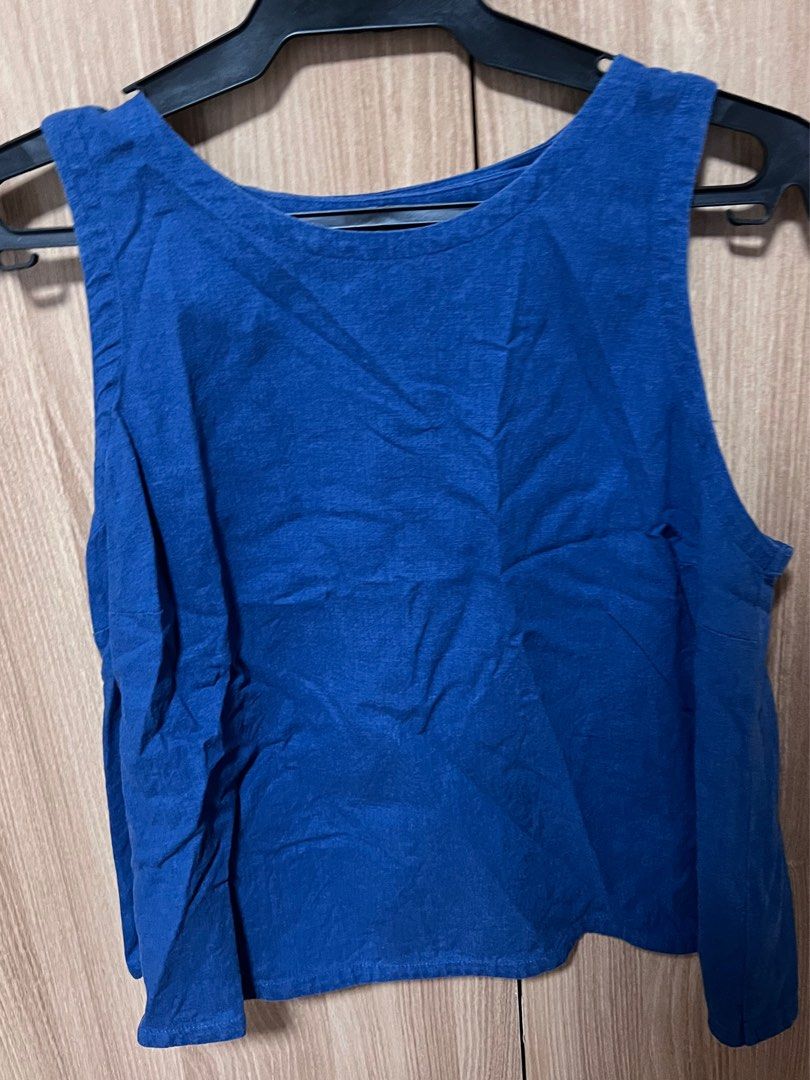 LOFT Beach Blue Tank Top (Category: Sleeveless) located in Manila. Submitted by sph_preloved (Listing ID 1470704127, Image 1). Description: Price not negotiable unless buying at least 5 items. No ww photos. Location: QC Mode of delivery: grab/lalamove SF to be shouldered by the buyer .