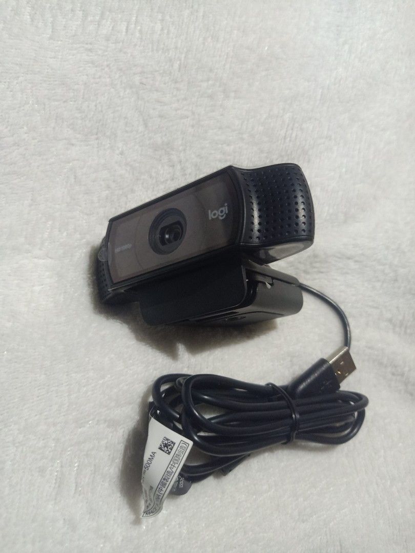 Logitech C920e HD 1080P Business Webcam (Category: Webcams) located in Pasay City. Submitted by jomel.jay.ariate (Listing ID 1470730024, Image 3). Description: You can also message me on Facebook: Jomel Jay Ariate Brand New / Factory Sealed PRICE IS FIXED Loc: PASAY CITY BUENDIA TAFT Test as much as you want on meetup or pickup Meetup at LRT or MRT Stations Also available for Pickup or Delivery Via lalamove, Grab, etc... Buyer Books and Shoulders