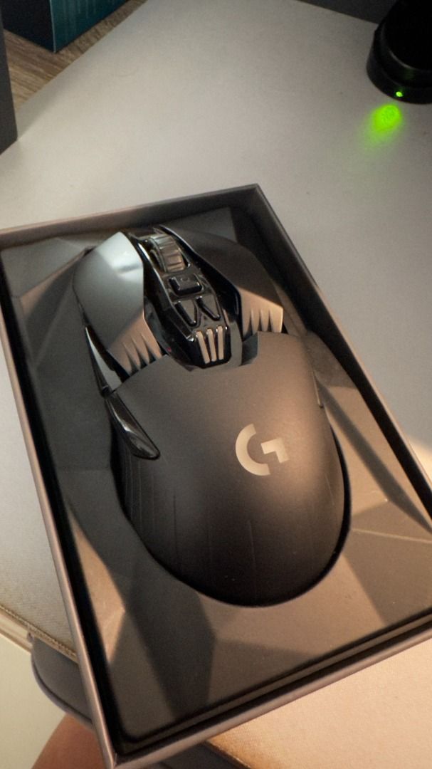 Logitech G903 Lightspeed Wireless Gaming Mouse (Category: Mouse & Mousepads) located in Manila. Submitted by lonegamerxgoodfinds (Listing ID 1470579284, Image 1). Description: - Item: Logitech G903 Lightspeed Wireless Gaming Mouse - Condition: Comes in original box with complete accessories - Inclusions: Charging/data cable, wireless adapter, and extra side buttons - Key Features: Dual-handed (ambidextrous) design and heavy-duty mouse buttons for