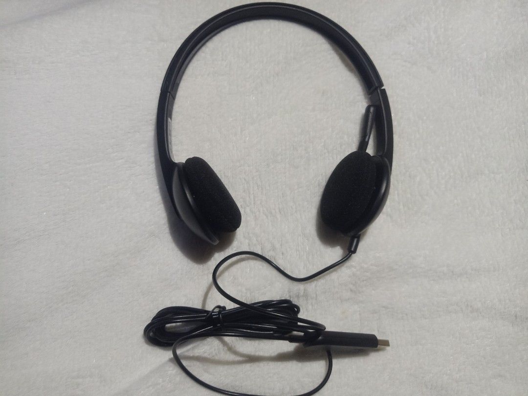 Logitech H340 USB Computer Headset (Category: Headphones & Headsets) located in Pasay City. Submitted by jomel.jay.ariate (Listing ID 1470730043, Image 2). Description: You can also message me on Facebook: Jomel Jay Ariate Brand New / Factory Sealed PRICE IS FIXED Loc: PASAY CITY BUENDIA TAFT Test as much as you want on meetup or pickup Meetup at LRT or MRT Stations Also available for Pickup or Delivery Via lalamove, Grab, etc... Buyer Books and 