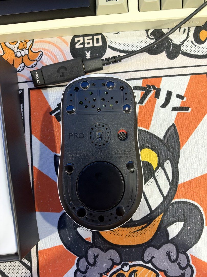 Logitech Pro X2 Superstrike (Category: Mouse & Mousepads) located in Caloocan City. Submitted by mgeronino130760 (Listing ID 1470636815, Image 2). Description: Comes with: Box Usb dongle Extension cable Power play puck Installed the included grip tapes Aftermarket skates (no stock skates included) Got it from another seller Barely used RFS: Impulse buy QC/Balintawak Area Lalamove or GGX only.