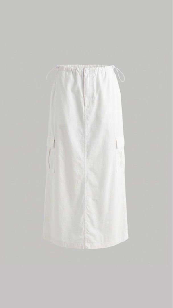 Long skirt (FITS S-M) (Category: Other Bottoms) located in Cauayan City . Submitted by declutterdarling (Listing ID 1470603479, Image 1). Description: .