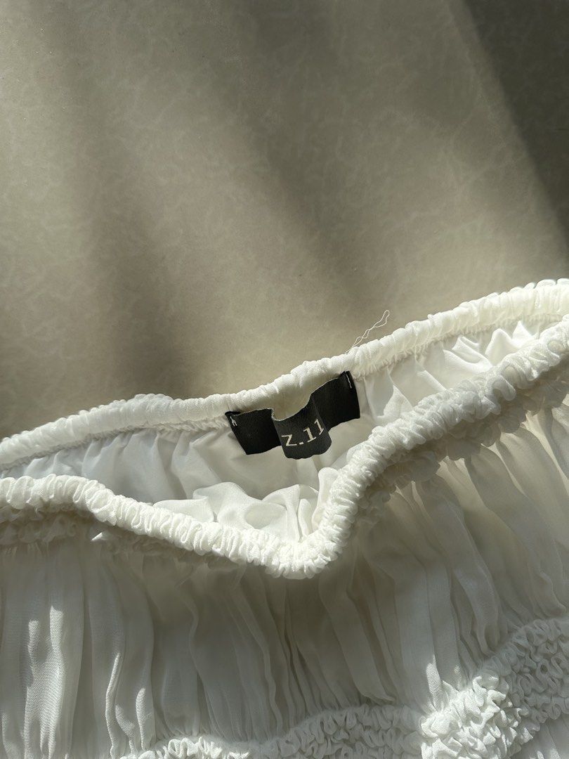 Long white skirt (Category: Skirts) located in Quezon City. Submitted by byzeya (Listing ID 1470652005, Image 3). Description: ✨ Gently used and well cared for. ✨ Please manage expectations as this is a pre-loved item. 📌 Please note: • Actual color may vary slightly due to lighting. • Please check measurements before purchasing. • No return/refund once sold. 📩 DM to claim. First to pay gets the item.