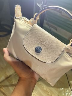 (Category: ) located in . Submitted by kellysthrift_ (Listing ID 1470679231, Image 1). Description: .