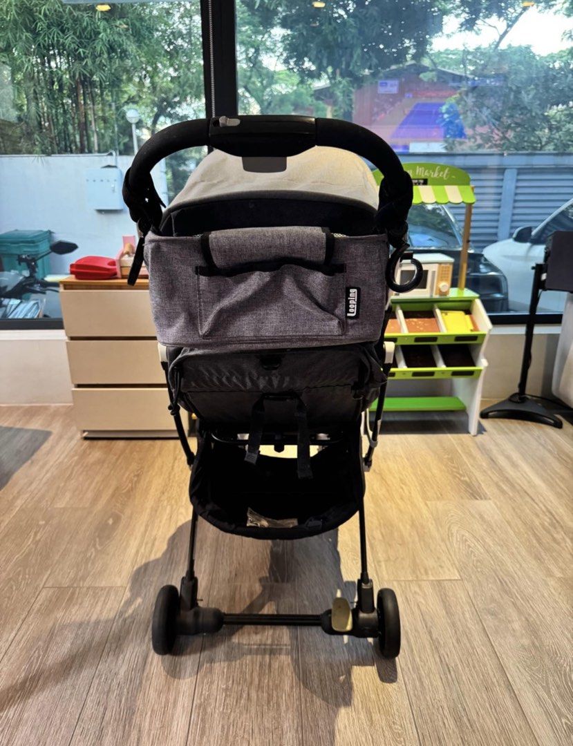 Looping Squizz Grey Stroller with complete accessories (Category: Strollers) located in Rodriguez. Submitted by anjloving (Listing ID 1470600109, Image 3). Description: Very good condition looping squizz stroller INCLUSIONS Looping cover Rain cover Seat cusion Utility bag Hooks.