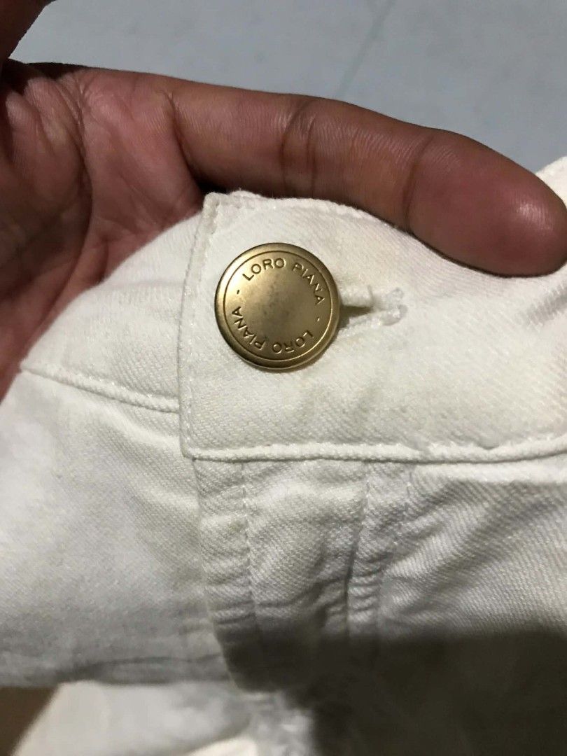 Loro Piana Off-white Pants (Category: Jeans) located in Aloran. Submitted by thrift_hunter73 (Listing ID 1470659069, Image 3). Description: Loro Piana Off-white Pants.