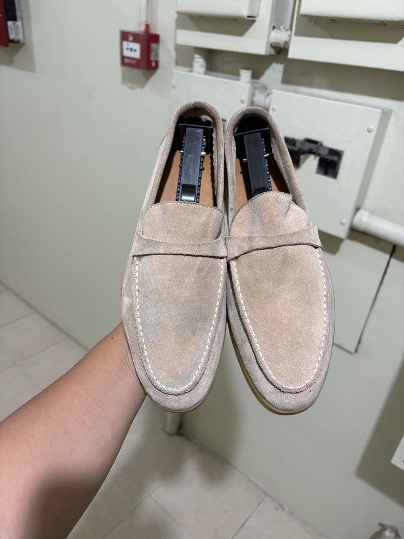 Loro Piana Summer walk (Category: Sneakers) located in Cagayan de Oro. Submitted by _kai.thrift (Listing ID 1470707367, Image 2). Description: .