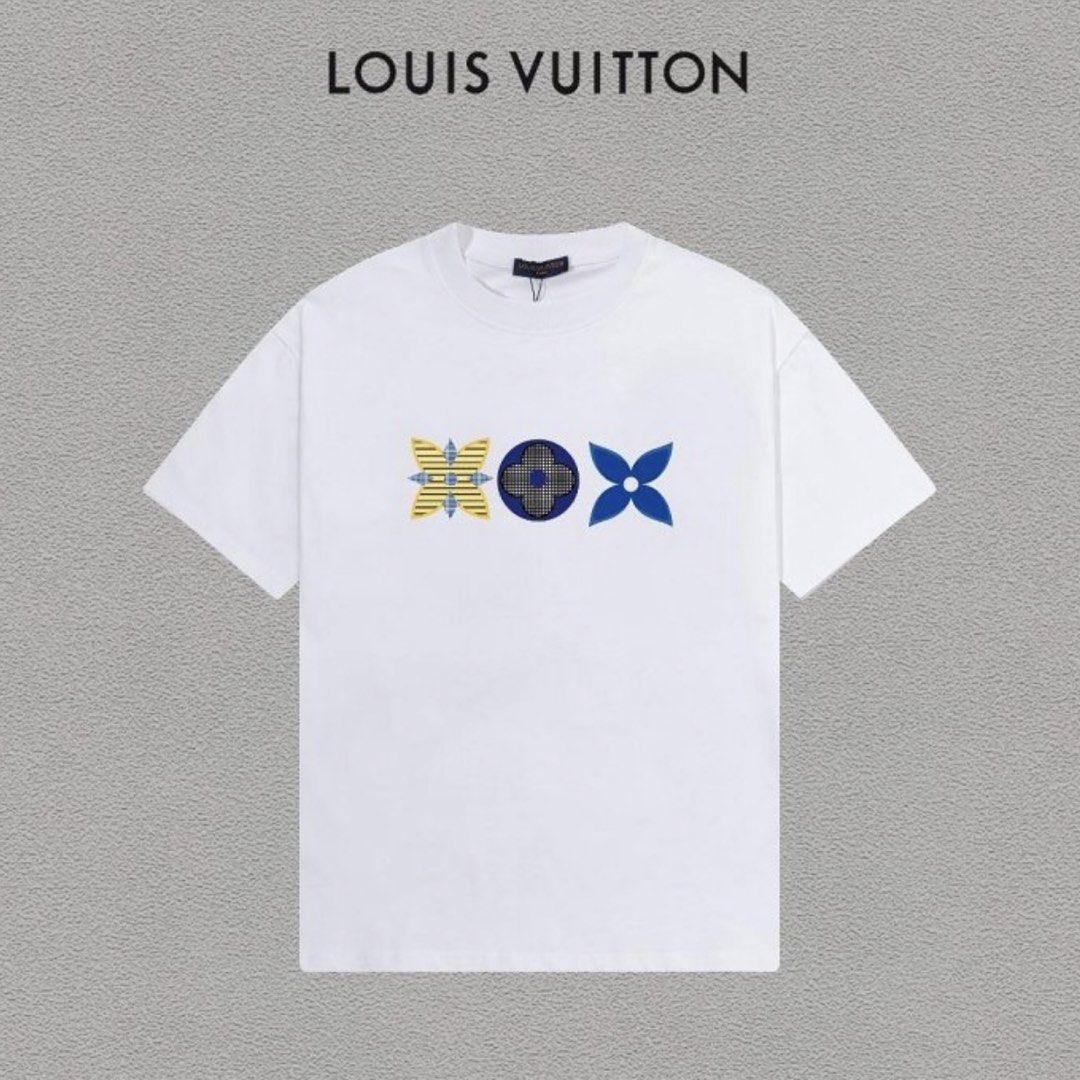 💫Louis Vuitton LV Flower Shirt (Category: Shirts) located in Manila. Submitted by yourdaily_obsessions (Listing ID 1470664205, Image 1). Description: Item: Louis Vuitton •Size M on tag, 20x26.5” •Perfect for casual fits.✨ w/ minimal dirt - Notes before making an offer❗️ •Photos are provided for self authentication. •Bogus/irresponsible buyer auto blocked •Check details first, to see minimal flaw/issue if any. •Payment First. No payment, no reser