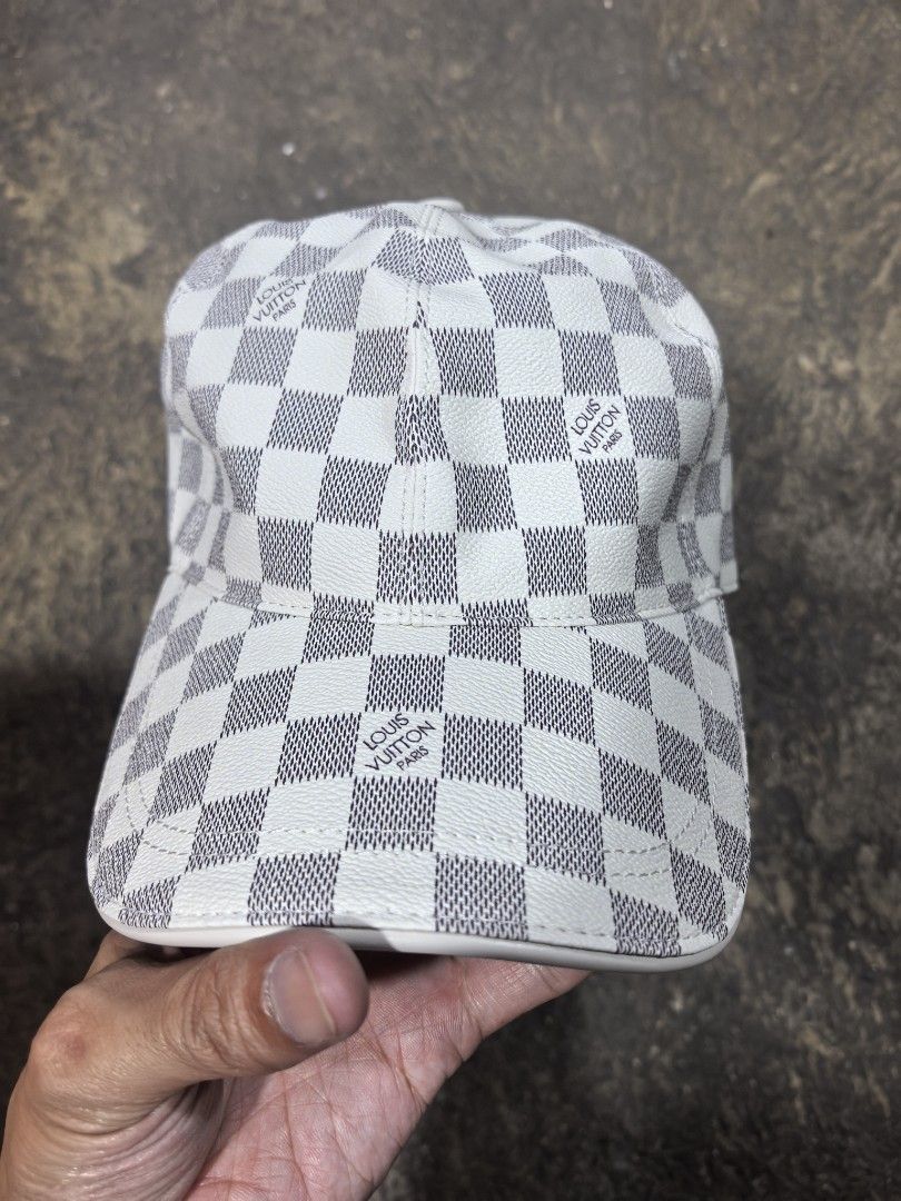 Louis Vuitton monogam cap (Category: Luxury Accessories) located in Baguio. Submitted by ashzachary (Listing ID 1470681689, Image 3). Description: Louis Vuitton monogam cap Condition :Excellent condition Color rate 10/10 Size :adult size No issues No flaws Super ganda sa personal Pm. More details Good quality Plsss 📌No Bogus 📌No return MOP What you see is what you get PALAWAN, CEBUNA GCASH AND BDO Reminder😊 We're selling thrifted clothes so pl